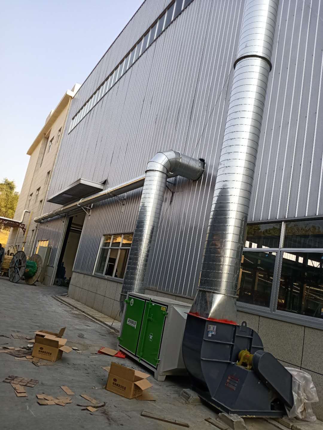 湖南省偉利翔機械通風設備有限公司,永州市生產(chǎn)安裝螺旋風管,共板風管,消防風管,銷售冷風機,負壓風機